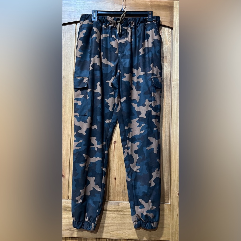 ZYIA Black and Brown Camo Cargo Joggers